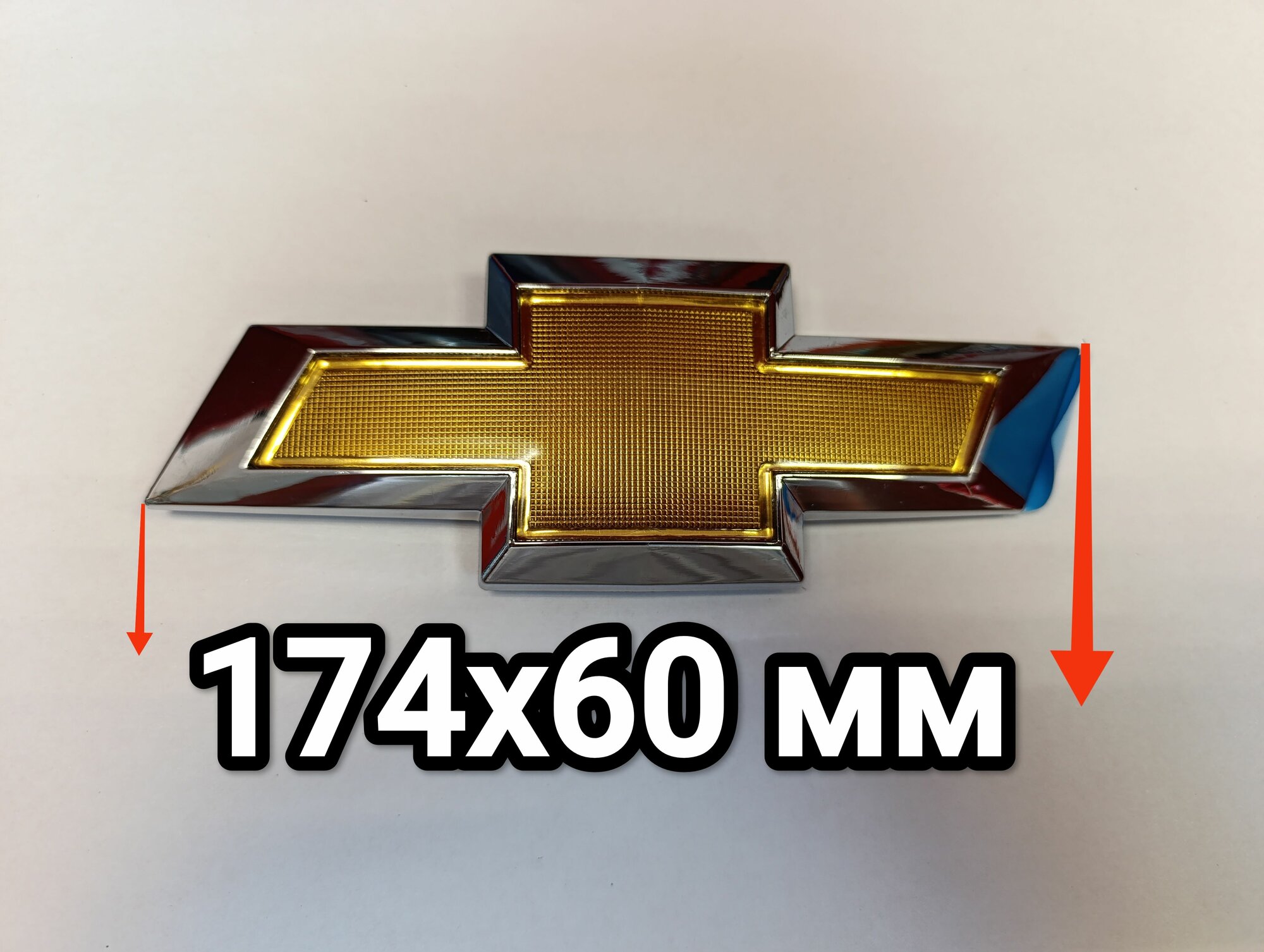 Задняя эмблема Chevrolet Aveo T300