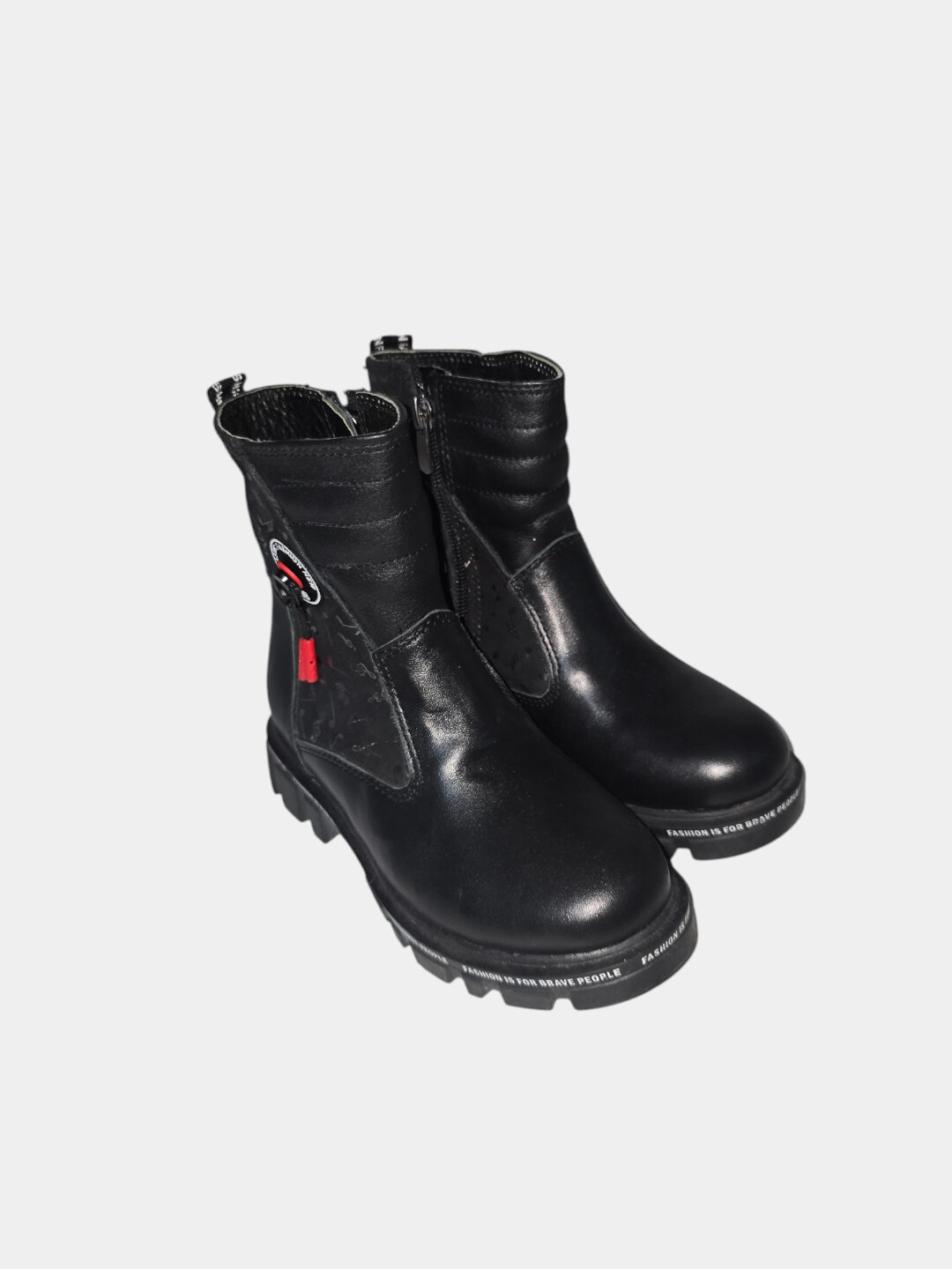 Дутики  Детские кожаные ботинки с натуральным мехом — тепло и защита в каждом шаге