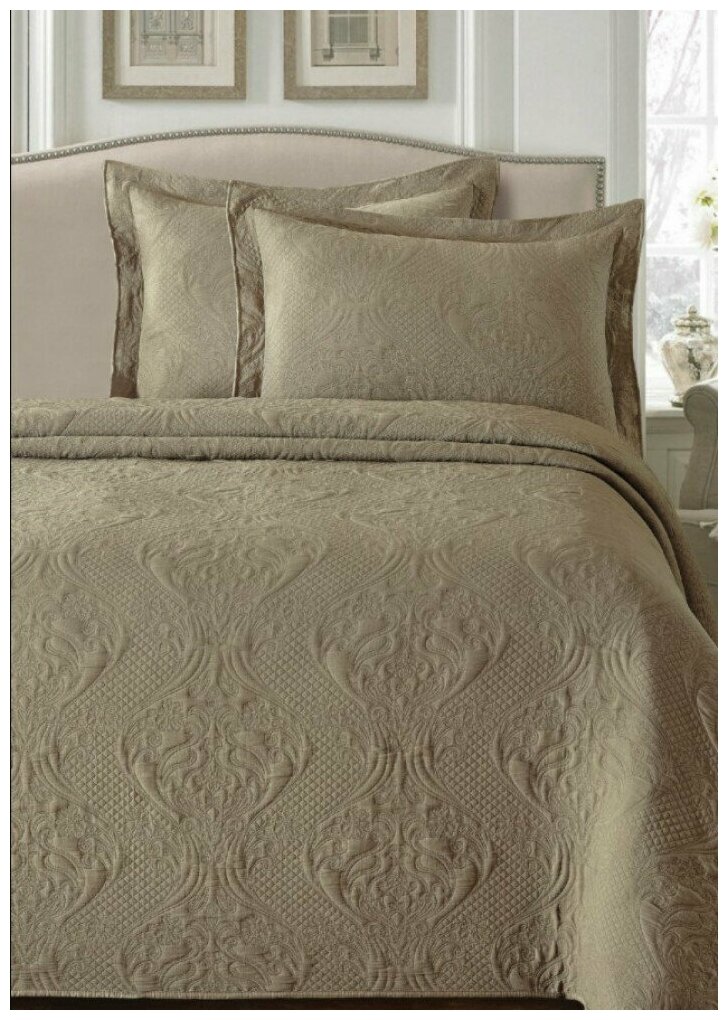 фото Стеганое жаккардовое покрывало коричневое 160х230