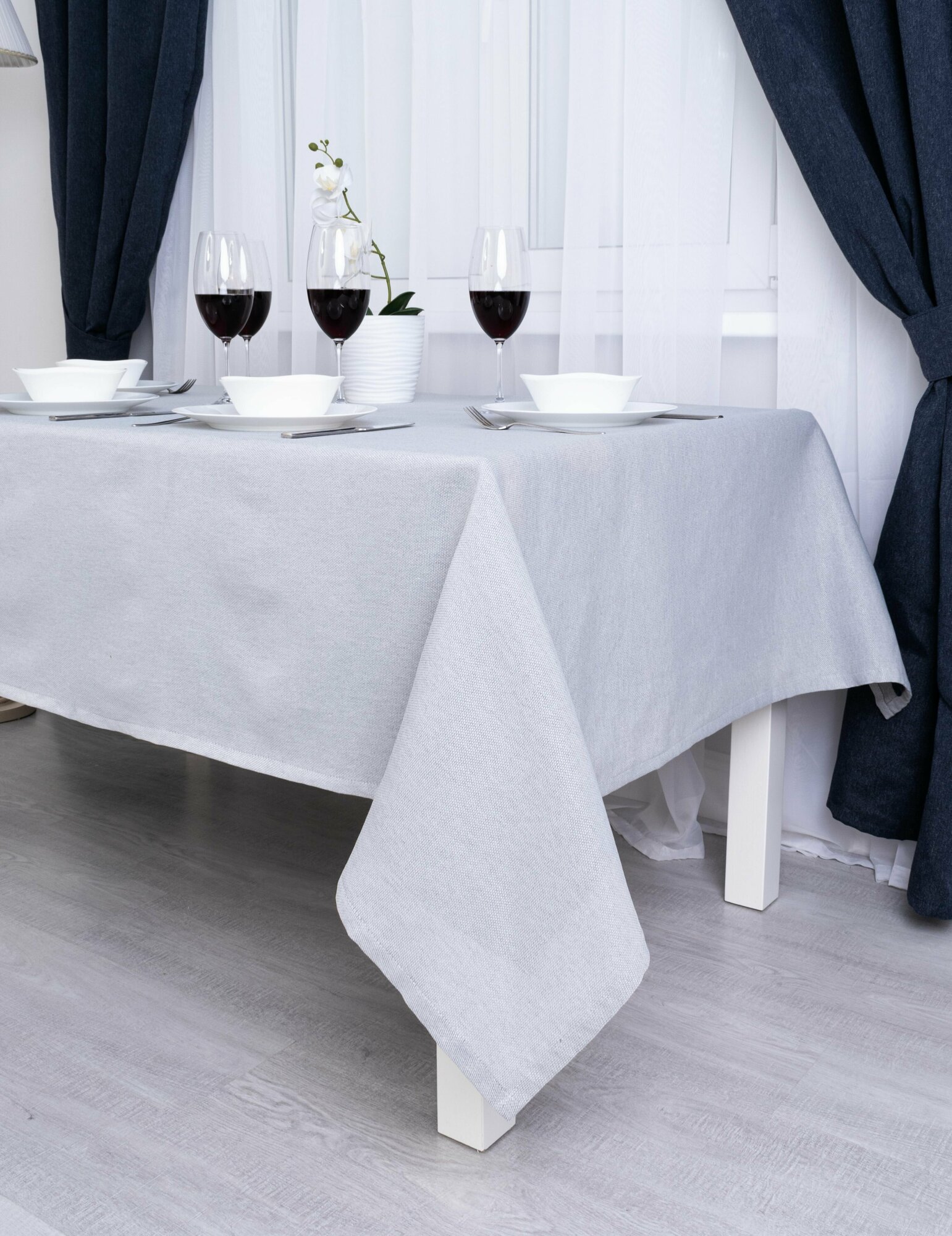 фото Скатерть на стол Worldacces 210х150 (серая)