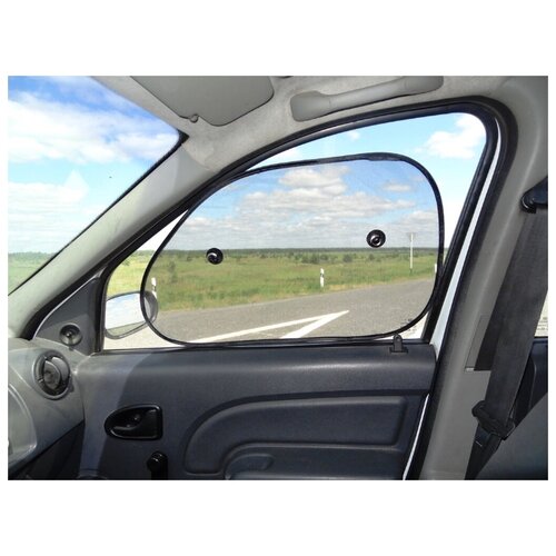 Шторки солнцезащитные в автомобиль комплект 2 штуки на передние боковые стекла 65х38 см на присосках