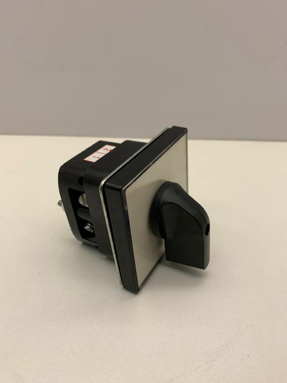 ПК16-12И0101 УХЛ3, Переключатель коммутационный, 16A, 380-220V, IP30