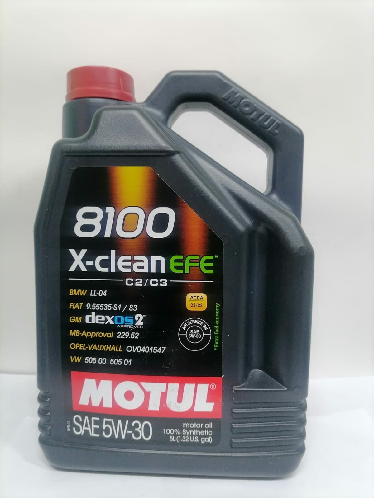 Моторное масло синтетическое Motul 8100 X-clean EFE 5W-30, 5л, артикул 109471