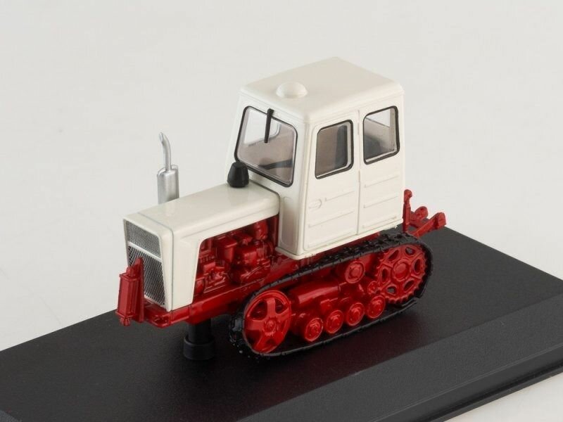 Трактор Т-54В, масштабная модель коллекционная — фото 1