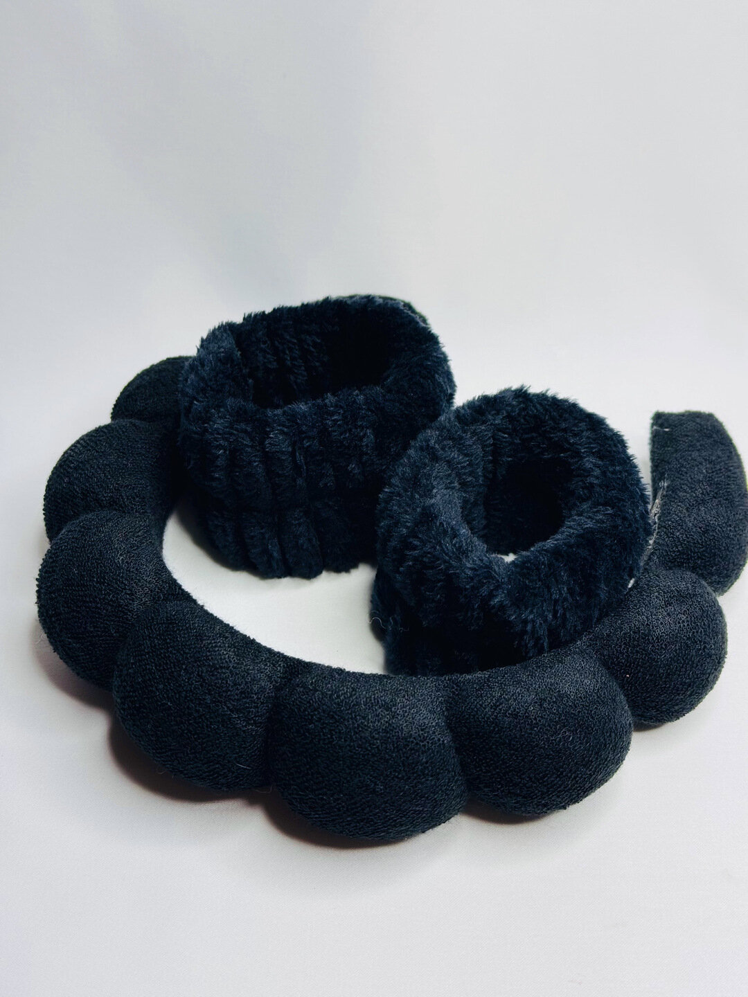 Ободок и нарукавники — подходит для умывания и косметических процедур