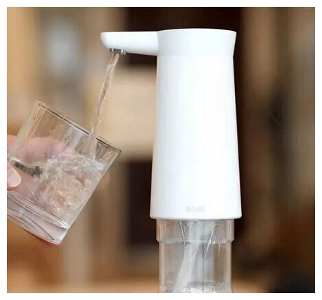 Процесс очистки деталей помпы Xiaomi