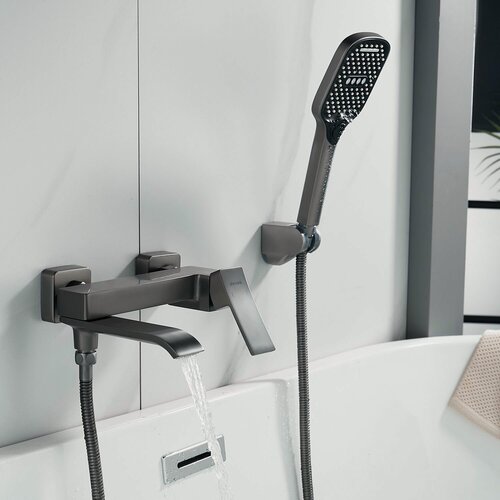 Изображение товара Смеситель для ванны с коротким каскадным изливом Shevanik S4002