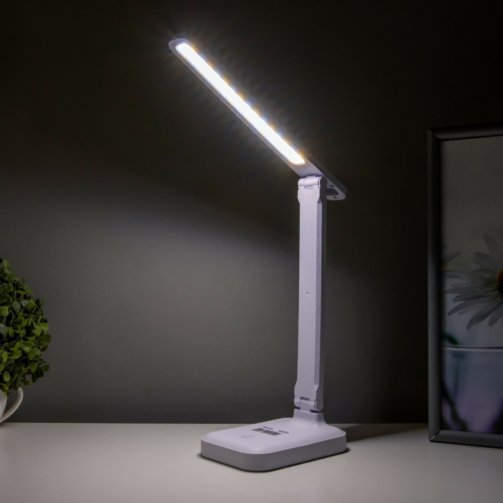 Настольная лампа сенсорная 16888/1 LED 5Вт 3000-6000К USB АКБ белый 29х55 см - фотография № 14
