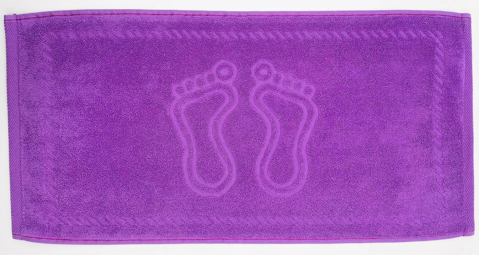 Махровое полотенце-коврик для ванной "Ножки" 30х60 Лиловое - фотография № 1