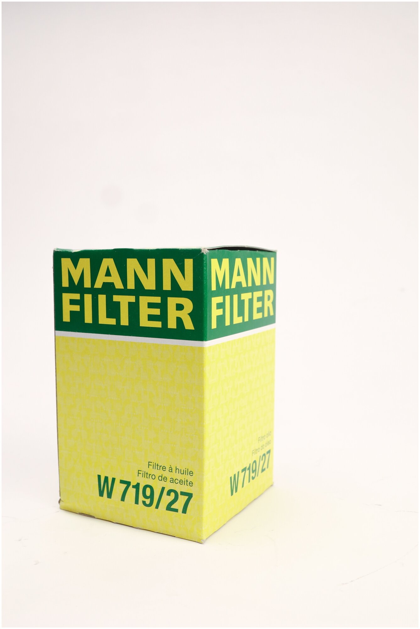 Масляный фильтр MANN FILTER W 719/27