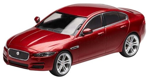 Модель автомобиля Jaguar XE Diecast Model, Italian Racing Red, Scale 1:43