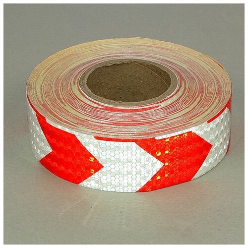 Светоотражающая лента самоклеящаяся белая с пунктиром 5 см х 45 м 1780₽