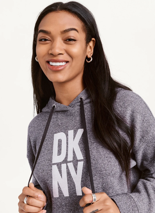 Худи DKNY S черное с большим лого на груди на флисе Stacked Logo Hoodie