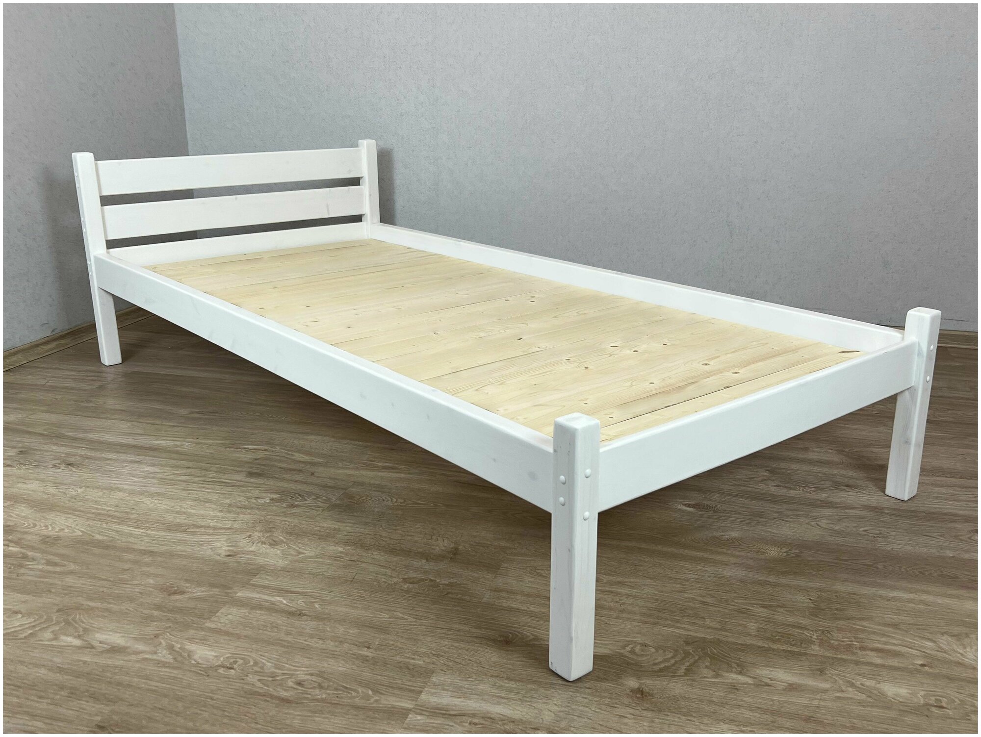 Кровать односпальная Классика из массива сосны со сплошным основанием, 190х80 см (габариты 200х90), цвет белый