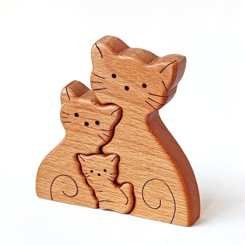 Деревянная статуэтка 