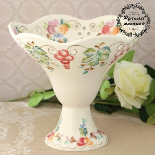 белый, разноцветный