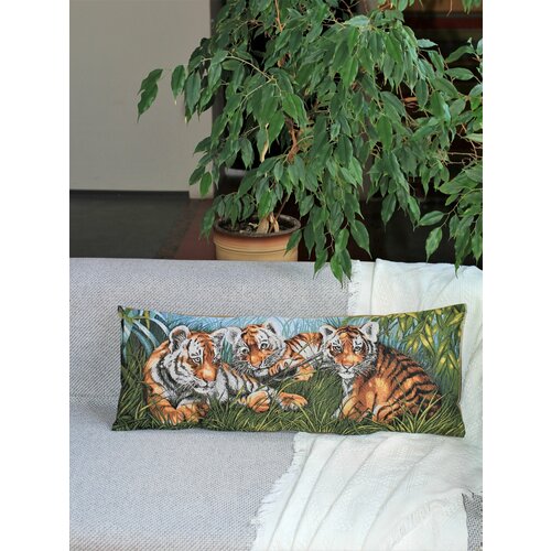 Наволочка декоративная Улица Гобеленов, Тигровое Братство 33х85 см гобелен, на молнии, животные