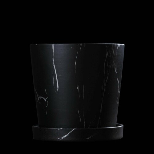 Горшок черный с мраморными узорами 