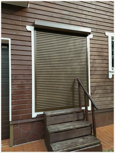 Изображение товара Роллеты / рольставни 800*1200 ALUTECH в санузел / на окно, на механическом управлении, цвет коричневый RAL 8014