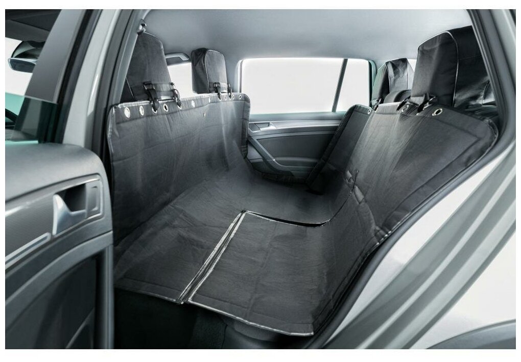 Автомобильная подстилка для собак Trixie Car Seat Cover, размер 145х160см, черный