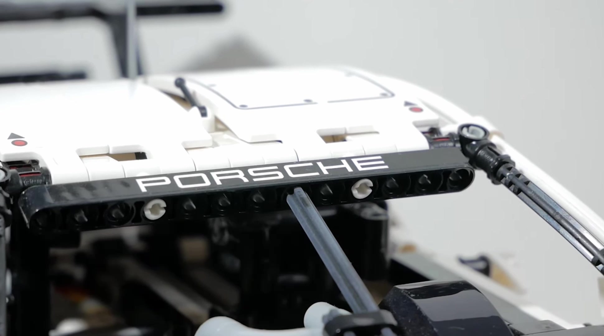 Конструктор Porsche 911 RSR - совместим с конструктор Lego — фото 1