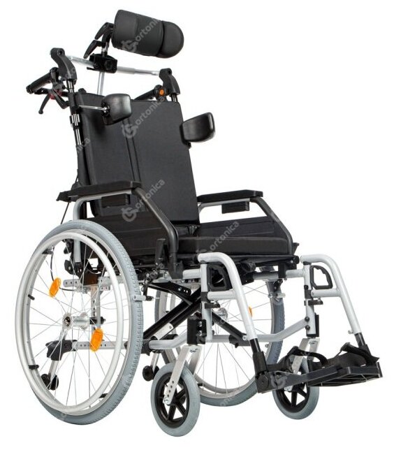 Кресло-коляска инвалидная Ortonica Delux 500 комнатная