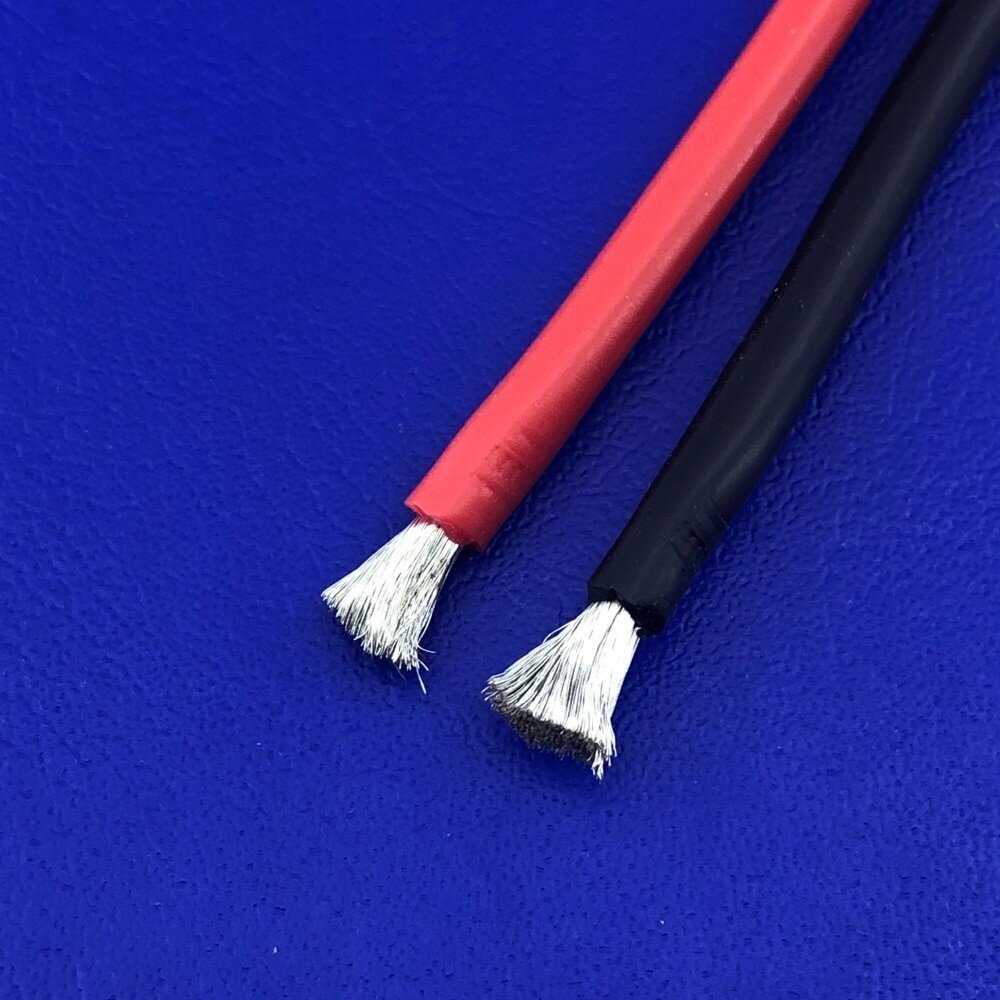 Силиконовый провод 12AWG 200C Мягкий медный многожильный лужёный провод в силиконовой изоляции 2 отрезка по 1 метру — фото 1