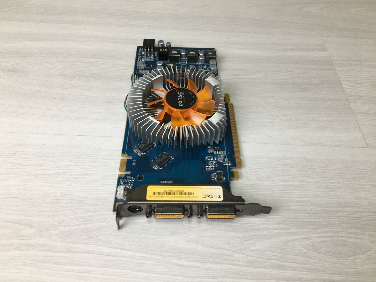 Видеокарта 512Mb GeForce 9800 GT, Zotac 9800GT SYNERGY EDITION 512MB 256BIT DDR3, PCI-E