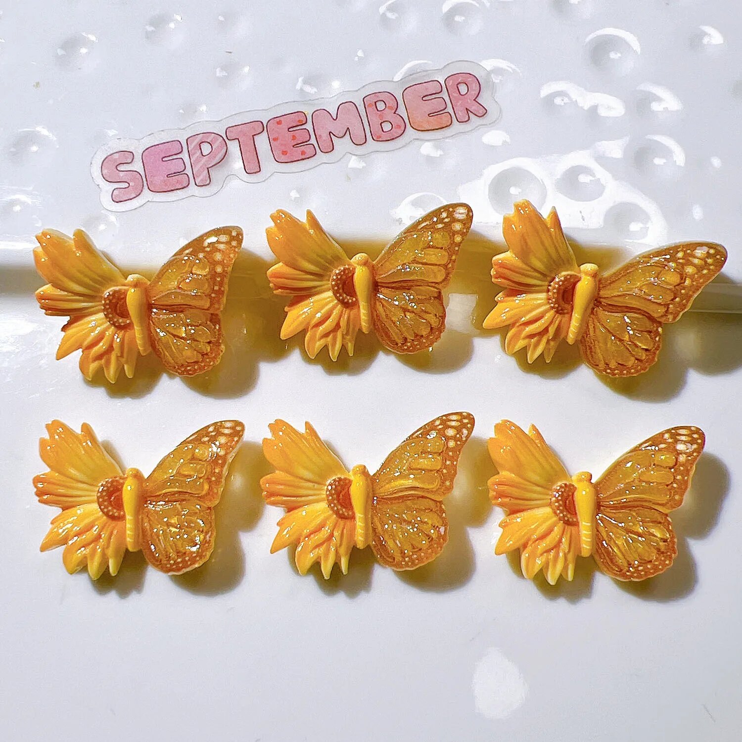 Кабошоны из смолы 20 шт. yellow