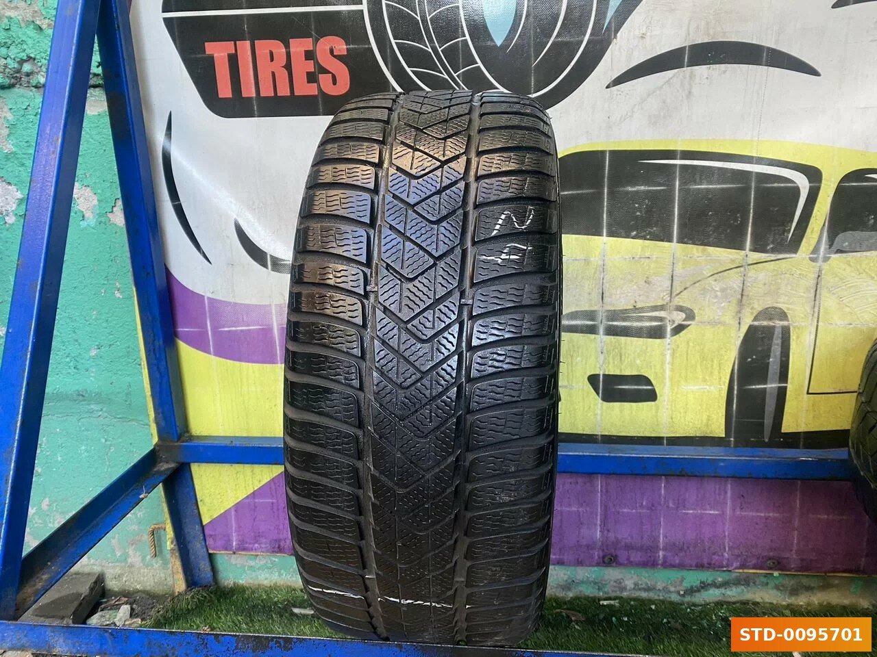 Зимние шины Pirelli Winter Sottozero 3 235/45 R18 50% износ 8252595454