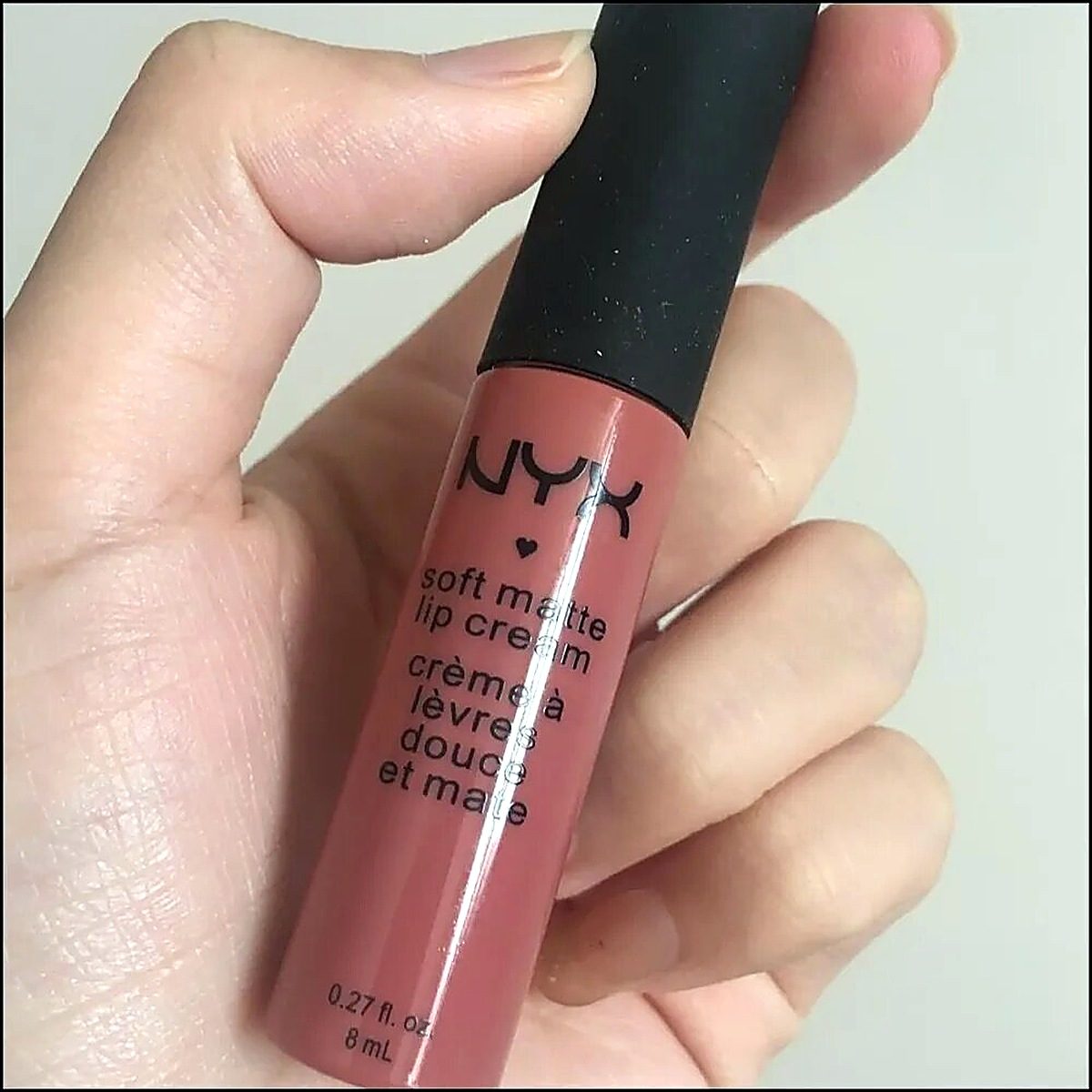 Кремовая помада Soft Matte Lip Cream от NYX Professional Makeup, популярный матовый финиш