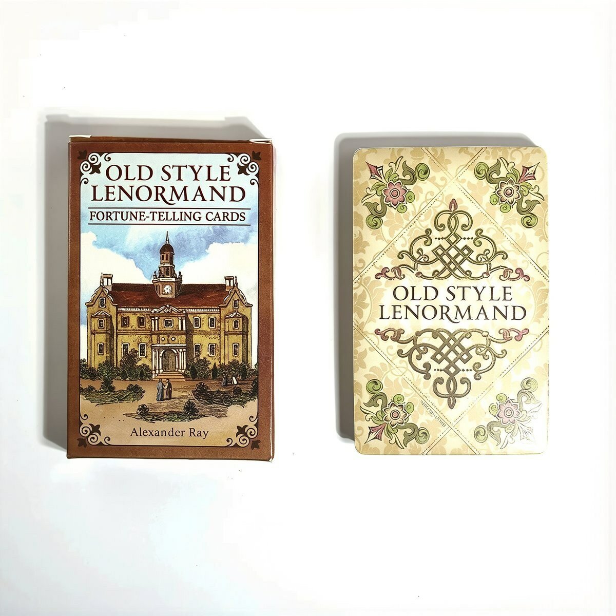 Карты Old Style Lenormand стандартного размера с детальной инструкцией на английском и мягким бархатным мешочком