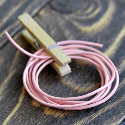 Шнур кожаный круглый 1.5 мм 3 метра для шитья / рукоделия / браслетов, цвет розовый шнур кожаный круглый 2 мм 3 метра для шитья рукоделия браслетов цвет оранжево красный