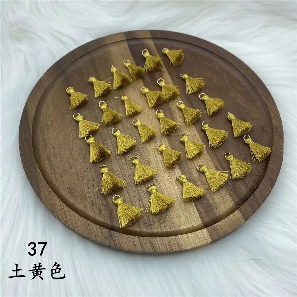 Кисточки декоративные, цвет 37 tu huang, 2cm
