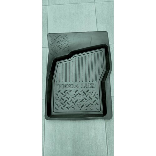 ДЭУ Некси передней левый коврик (водительский)