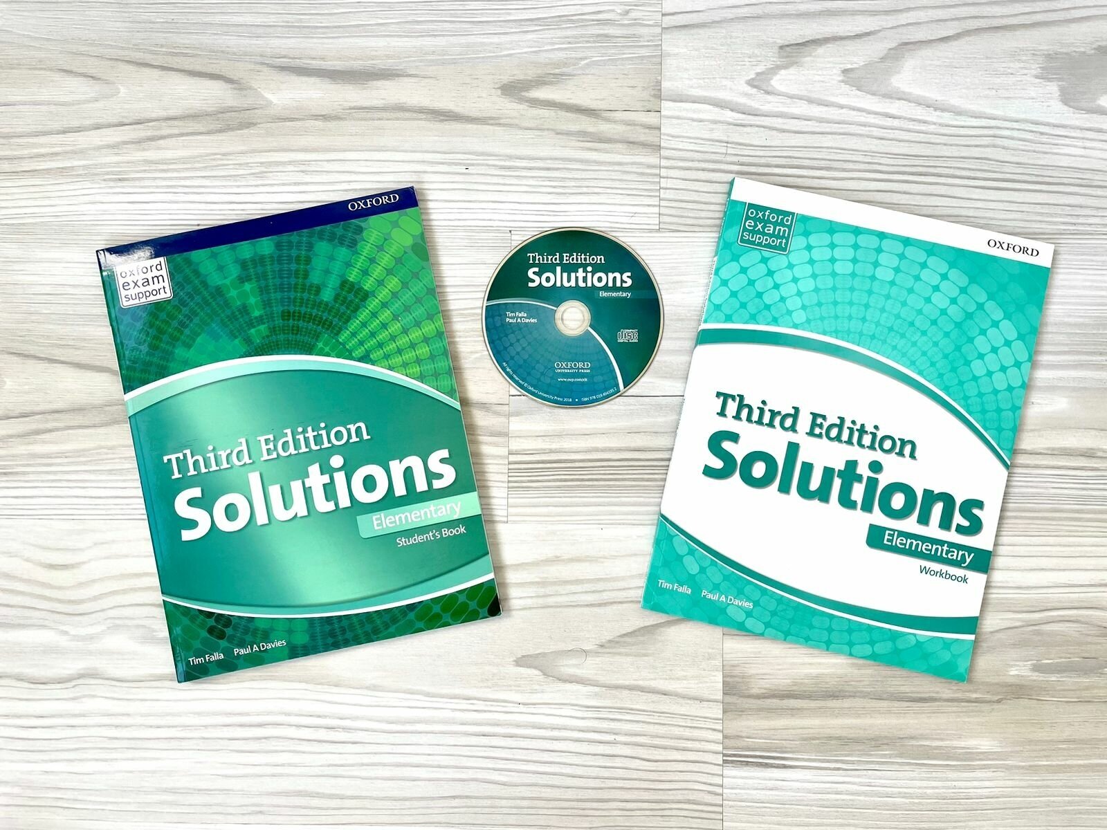 Solutions Elementary Third Edition комплект-Учебник + Рабочая тетрадь +Диск)