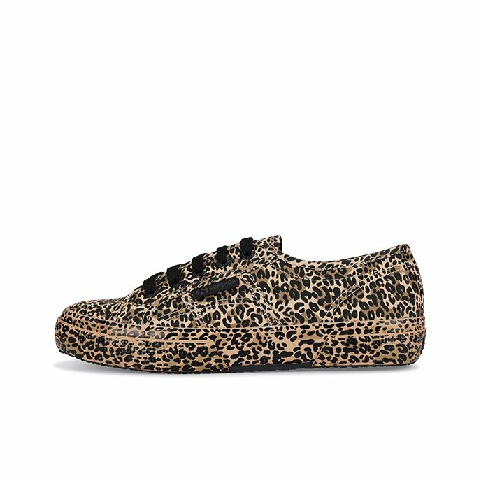 Кроссовки Superga