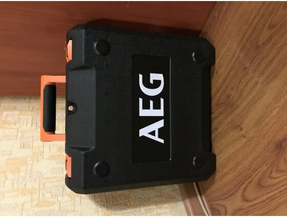 Дрель-шуруповерт аккумуляторная Aeg BS18G4-202C 4935478630