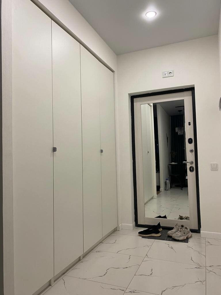 фото Дверь Вольда совместима со шкафами пакс / 50х229 см / Белый матовый цвет / Без петель / Без ручек / 1 шт.