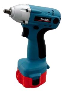 Аккумуляторный ударный гайковерт Makita 6917FDWDE