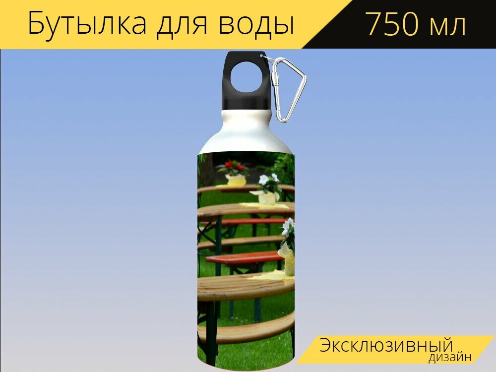 Бутылка фляга для воды "Пивная палатка, скамейки, столы" 750 мл. с карабином и принтом