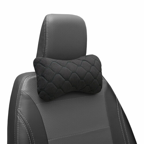 Автомобильная подушка из алькантары на подголовник черная и черные соты 620₽