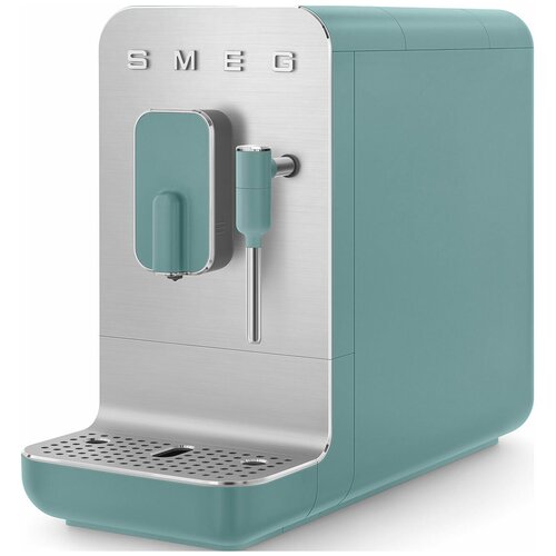 Smeg Автоматическая кофемашина Smeg BCC02EGMEU 6999000₽