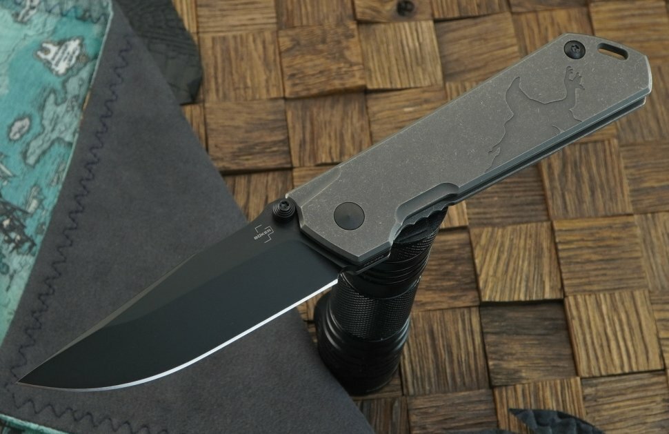 Лимитированный складной нож Boker Plus Raven Kihon