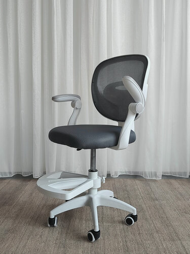 Изображение товара Кресло компьютерное детское с мягким сиденьем и подставкой для ног, серый Baizheng