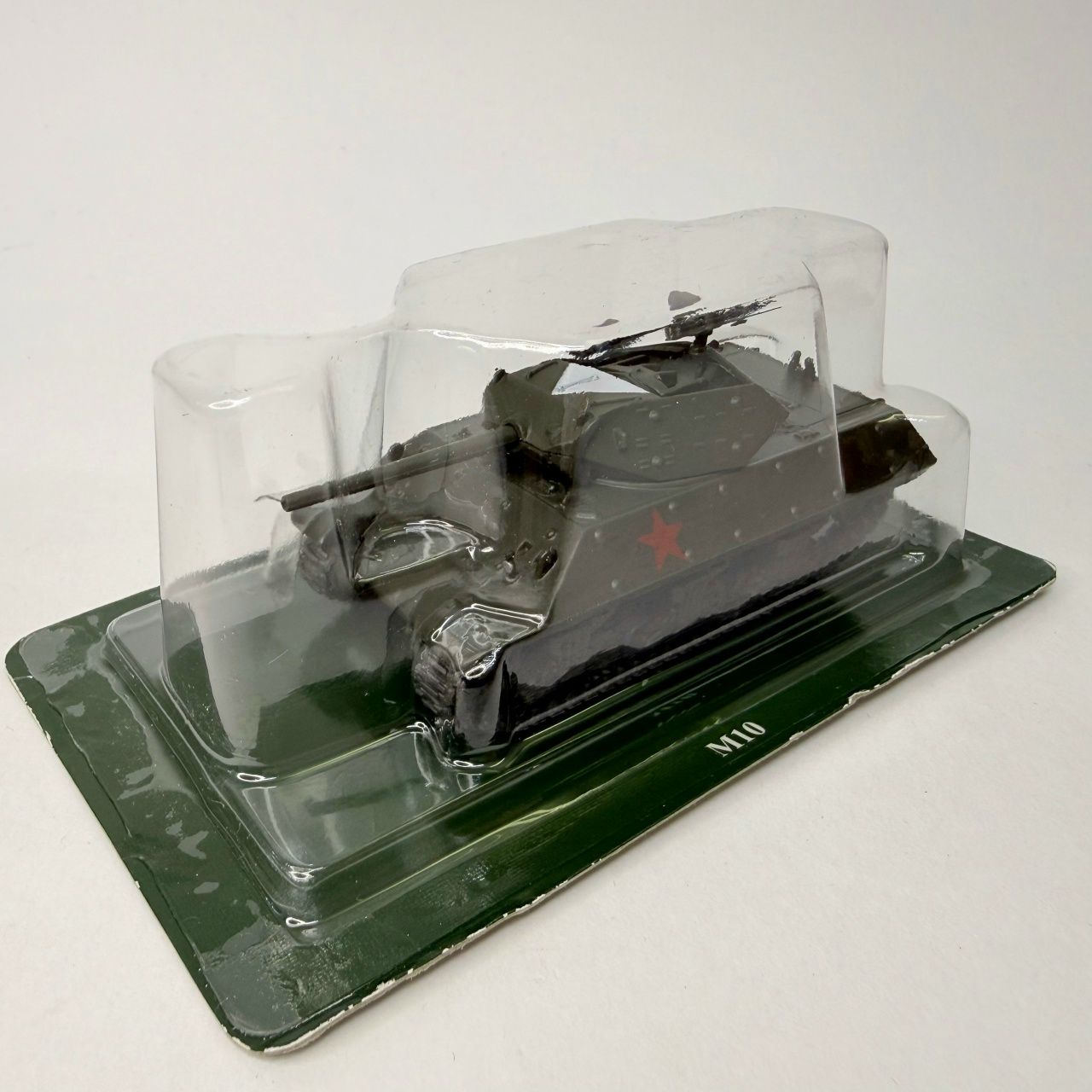 Модель танк M10 Wolverine 1:72 в блистере без журнала