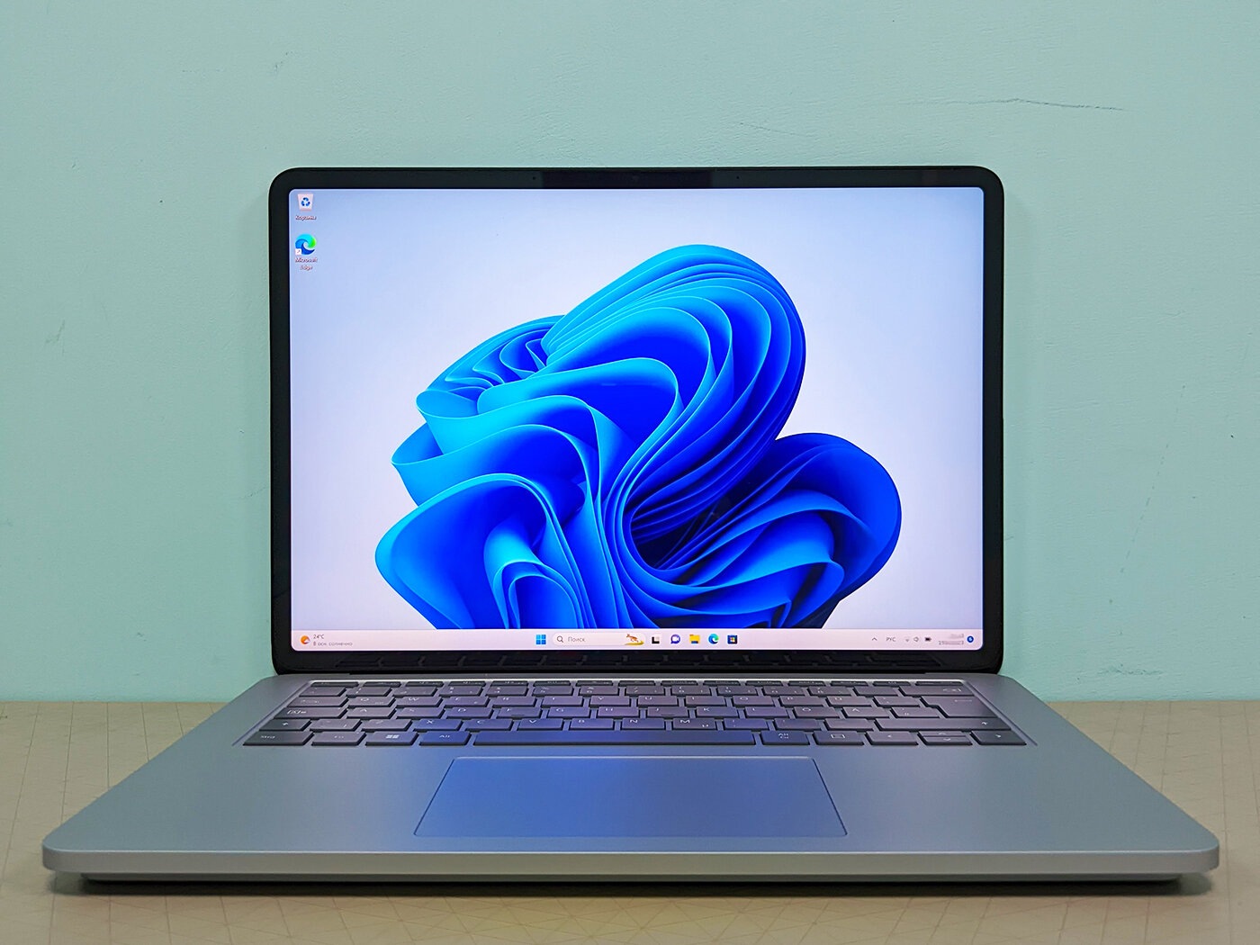 Microsoft резко подняла цены на ноутбуки Surface с чипами Snapdragon
