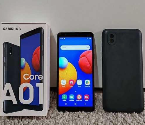 Чехол для смартфона Samsung A01 Core прозрачно-черный пластиковый