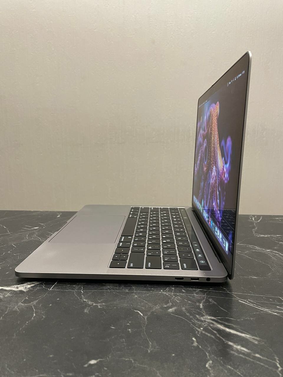 Macbook pro 13 space gray — купить по низкой цене на Яндекс Маркете