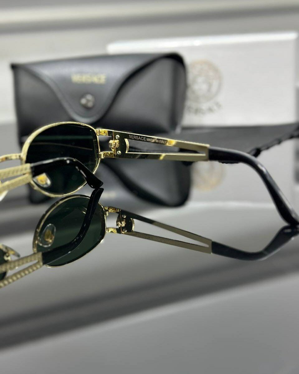 Солнцезащитные очки Versace, черный, зеленый, синий — фото 1